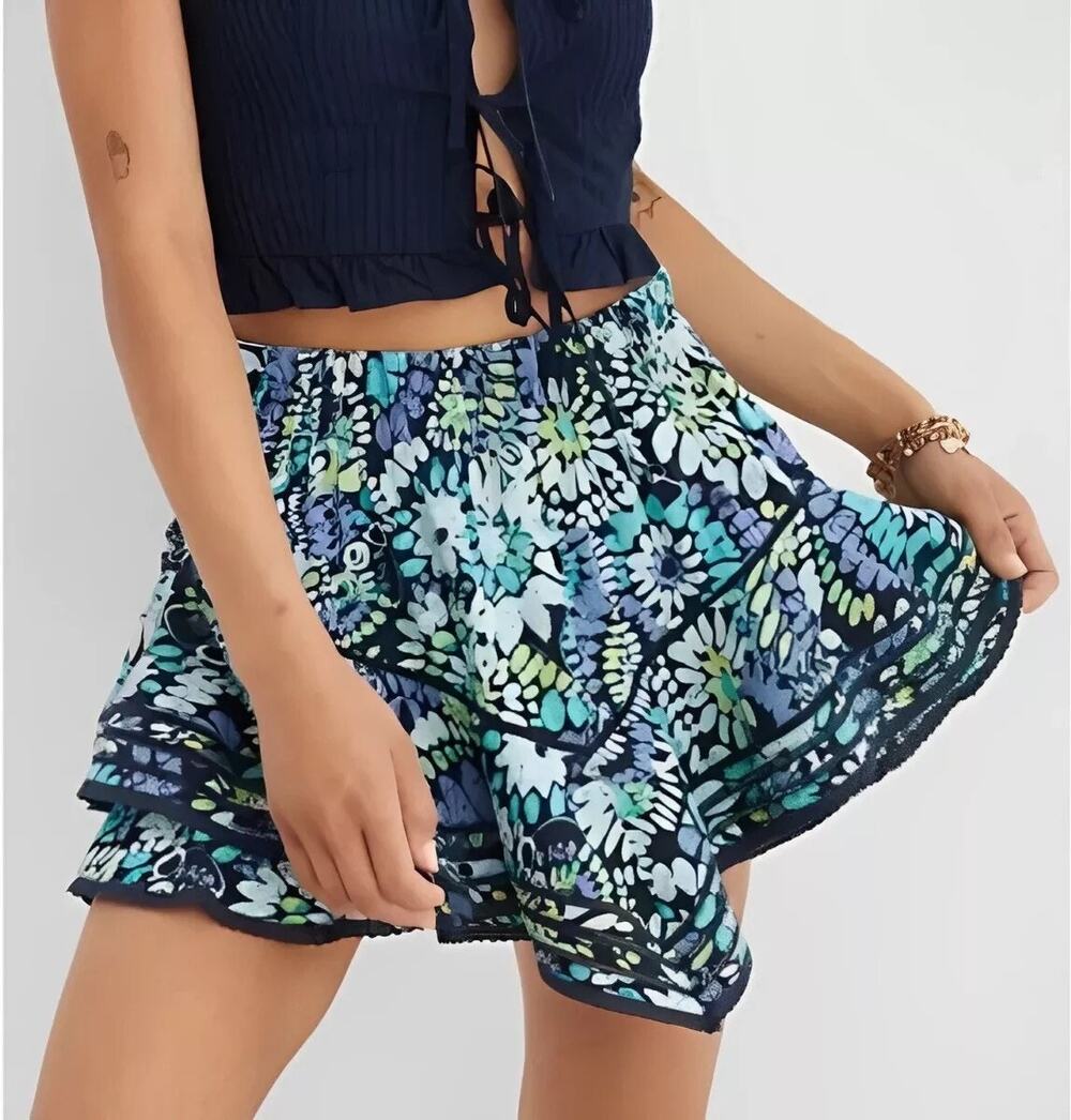 Aerie Rock 'n' Ruffle Skort in Blue Floral Size Medium
